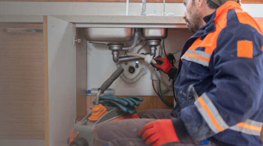 Professional slab leak plumber services in Vanderbilt, TX